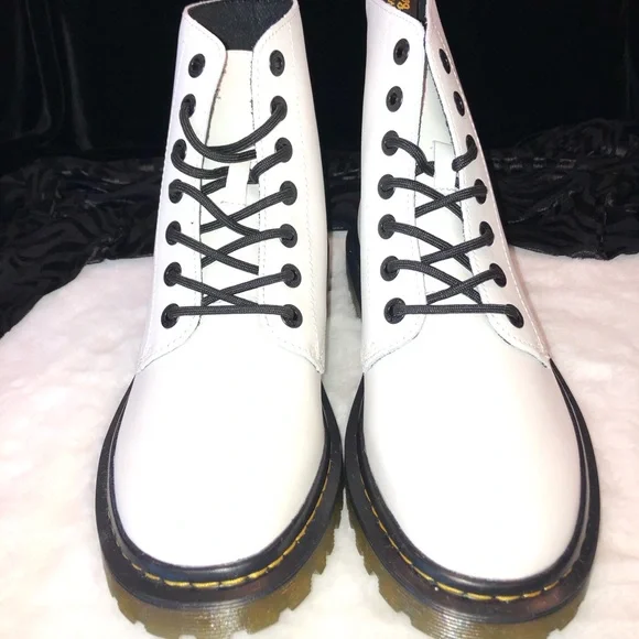 Martens Shoes Doc Martens Luana White 8eye Boots Worn Once
